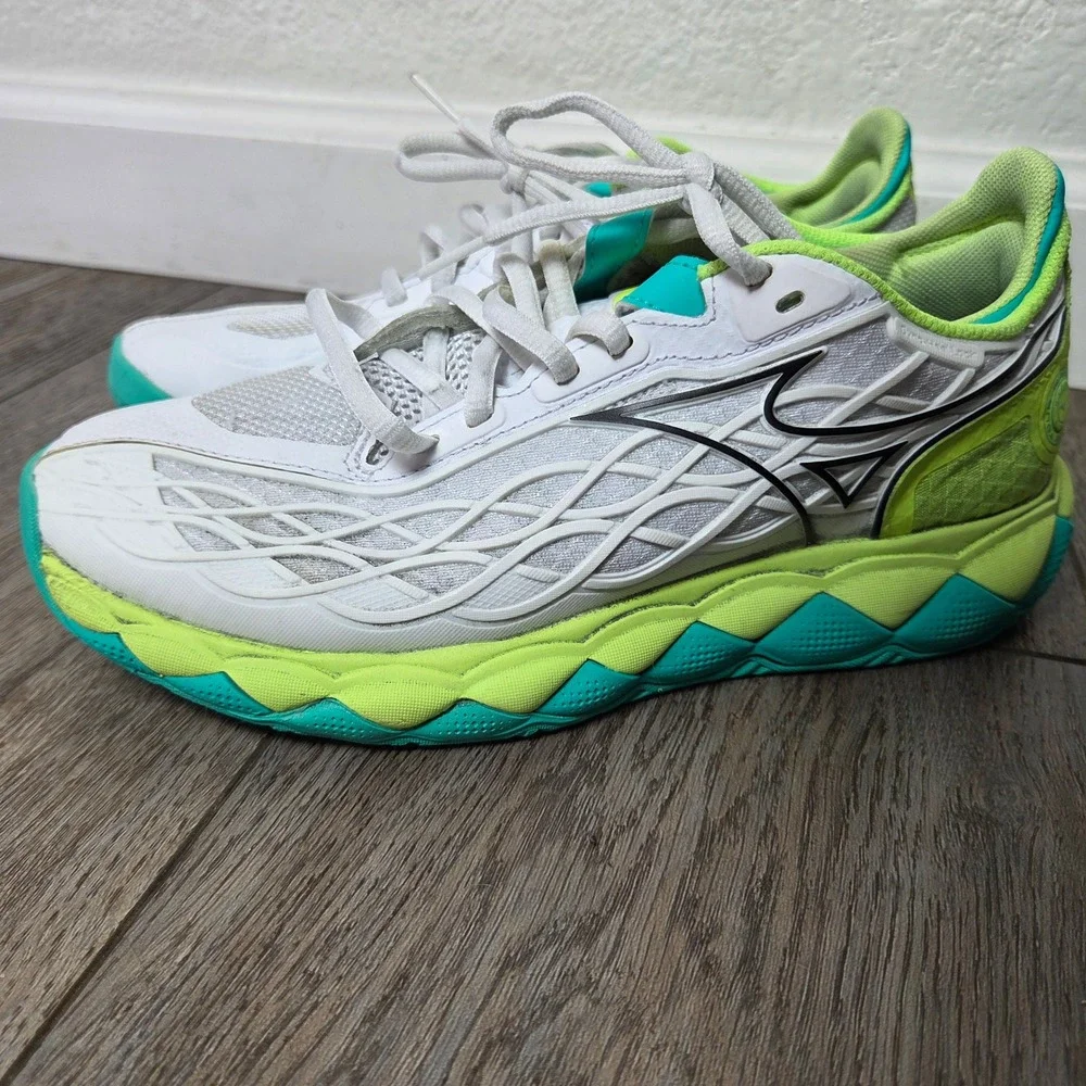 Mizuno Wave Running Shoes Womens 6.5 White‎ Green Teal Athletic Trainer
